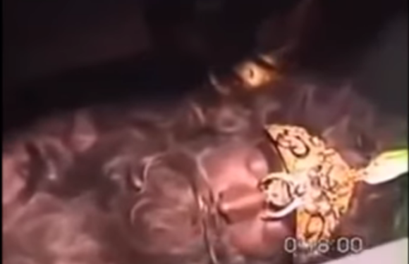 Video: Intact Body Of A 12,000-Year-Old Anunnaki King