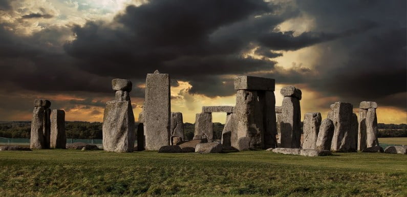 Stonehenge’s Giant Stones Were In Place Millions Of Years Before Humans Existed